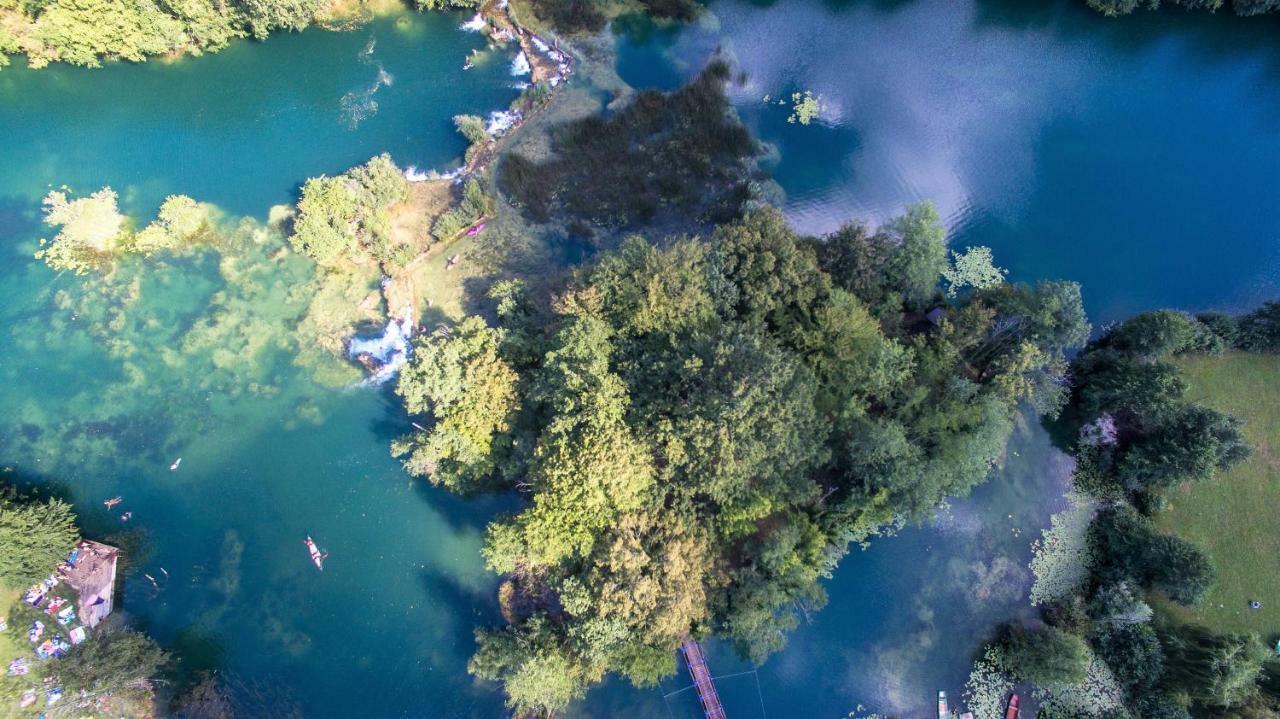 Riverland غورنيي زفيتْسا المظهر الخارجي الصورة