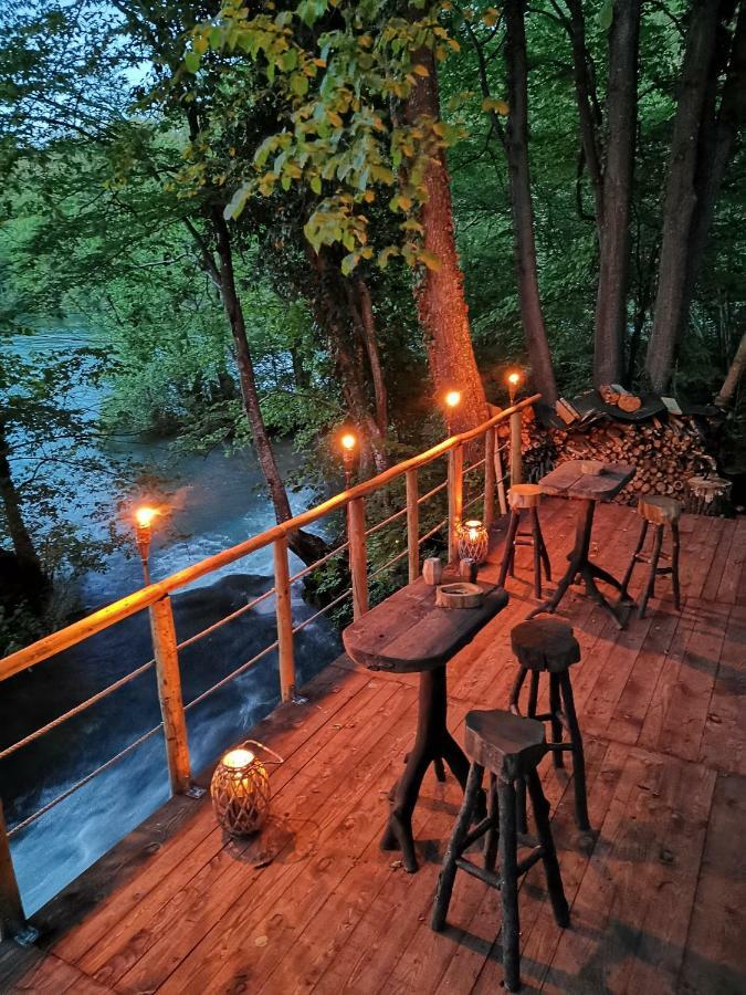Riverland غورنيي زفيتْسا المظهر الخارجي الصورة